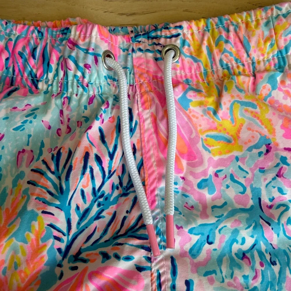 Lilly Pulitzer Boys Junior Capri Trunk Swim Shorts Coral Print Pink Blue XS 2-3